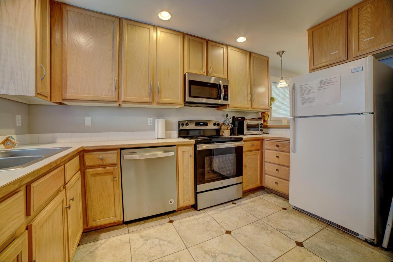 סיאטל Cozy 2 Bedroom Townhouse In Northgate מראה חיצוני תמונה